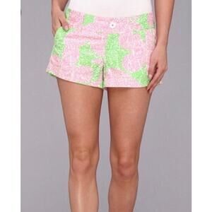 Lilly Pulitzer 3” Walsh Shorts in Limeade Cheat Ya Print Size‎ 8